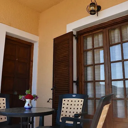 Eriketi Studios Agia Marina  Exterior photo